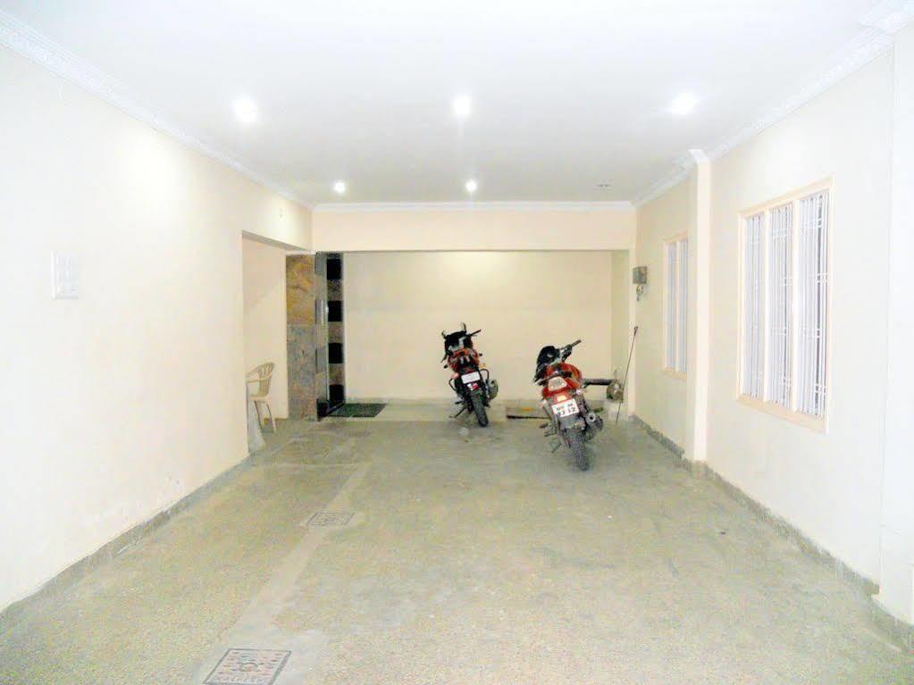 Hotel Sahasra Residency Tirupati Luaran gambar